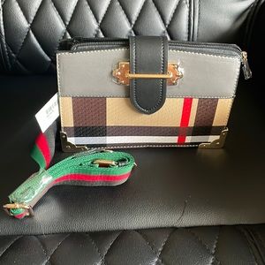 New TARTAN Purse super cute